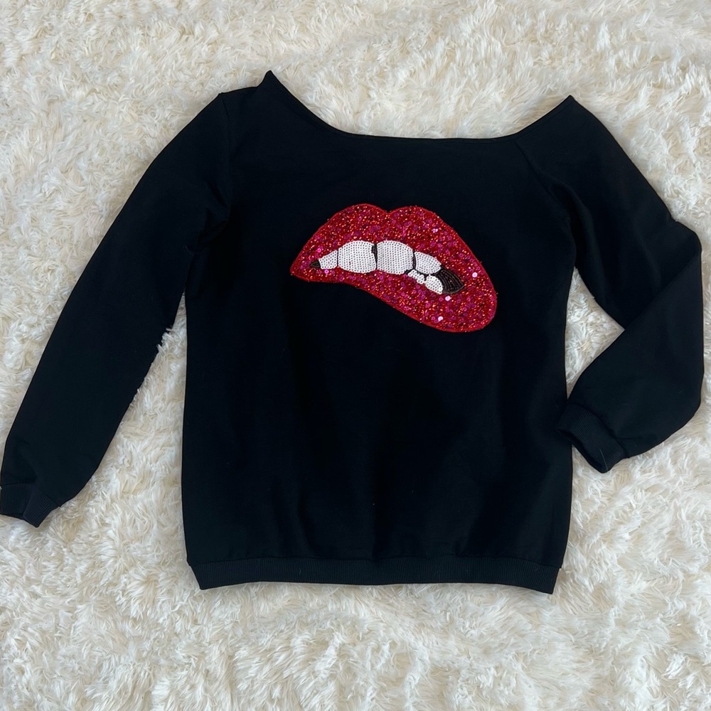 Off-the-Shoulder Sweater w/ Red Lip